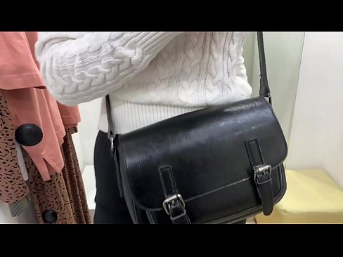 ❤️ Олон нийтийн мастурбация нь залуу гичий FeralBerry нь шодой нь тохируулагч өрөөнд Порно манайд ❌❤